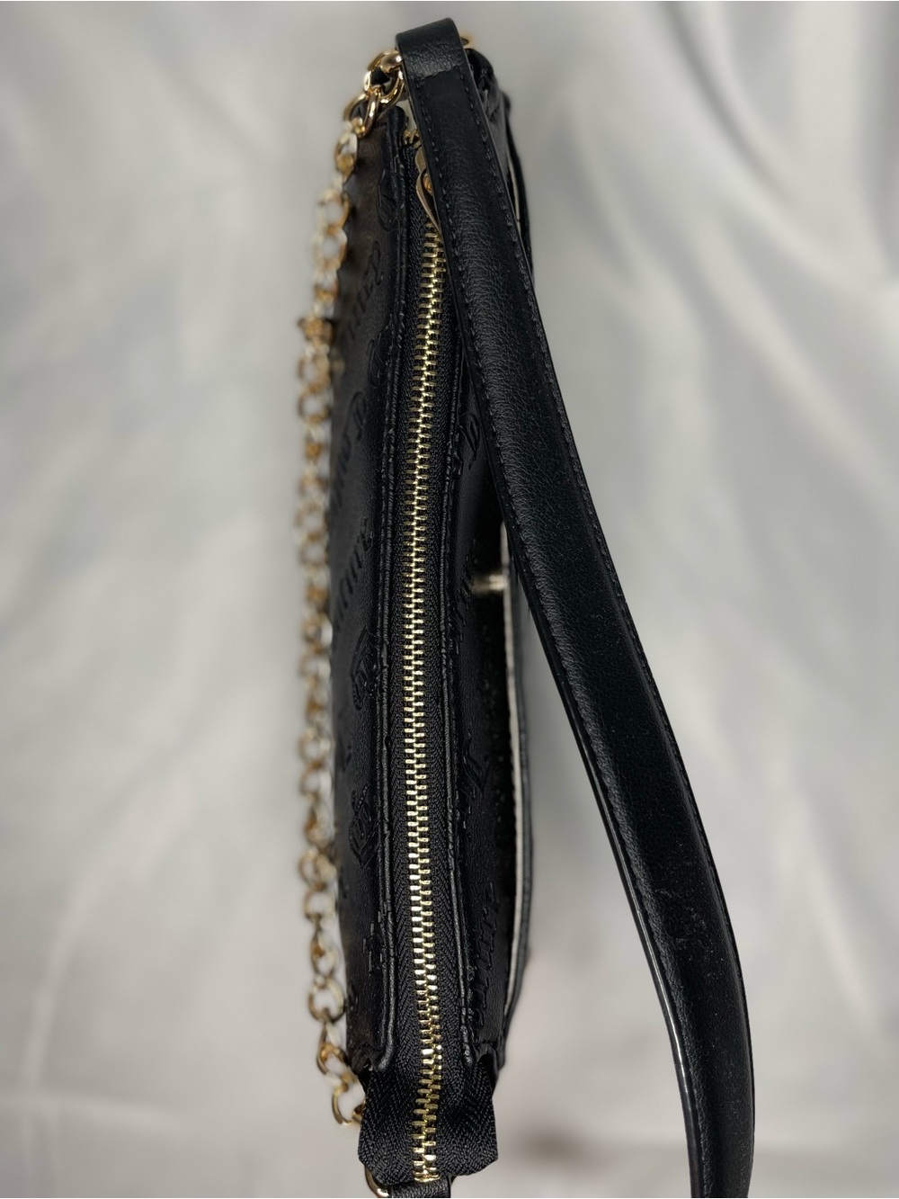 Juicy Couture Shoulder Bag with Gold Charm Chain - Picture 8 of 11